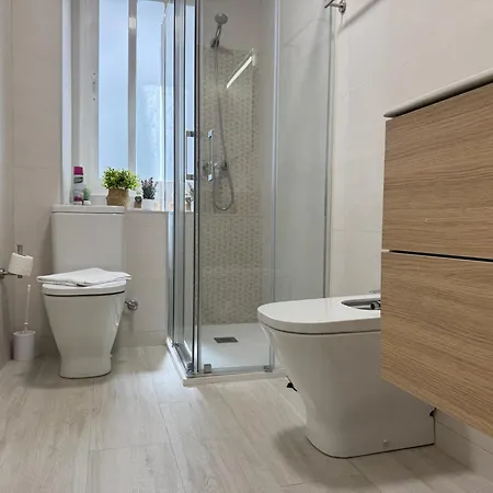Loyola Premium Centro * Cordova