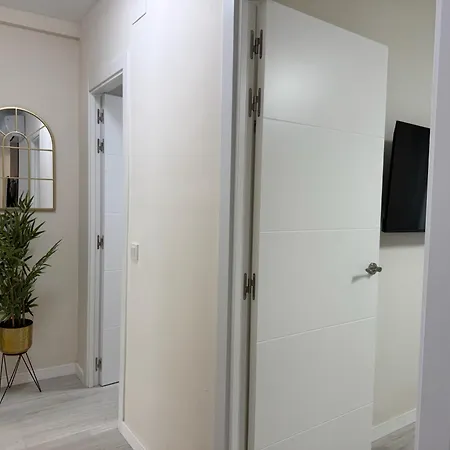 Loyola Premium Centro Apartment *