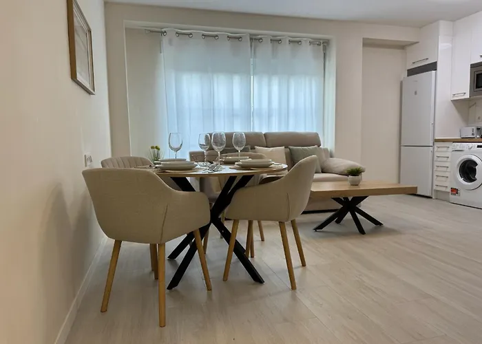 Loyola Premium Centro شقة