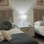 Loyola Premium Centro